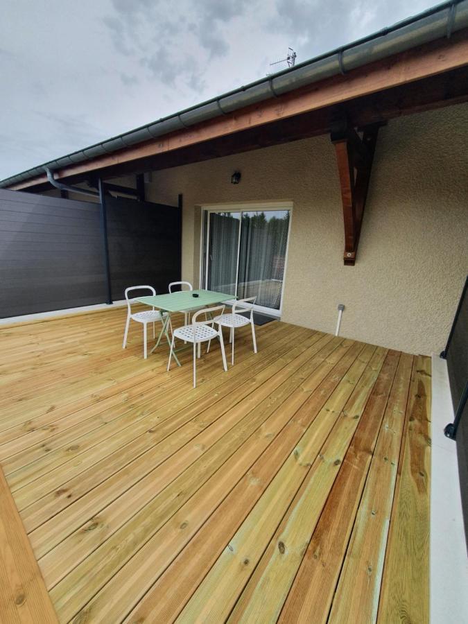Appartement Le Verdi-à côté de GENEVE-Calme-CONFORTABLE-WIFI-Parking à Neydens Extérieur photo